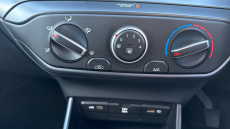 Hyundai i20 1.0T GDi 48V MHD SE Connect 5dr Petrol Hatchback